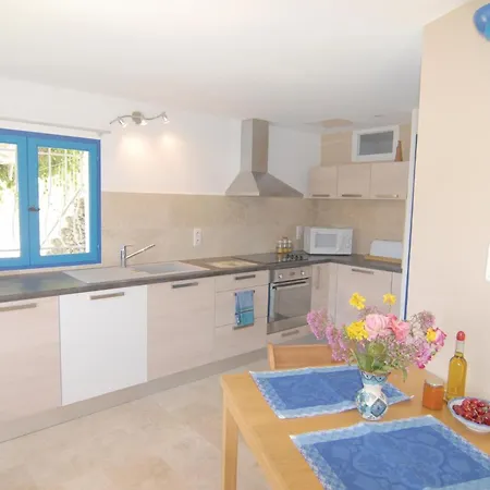 Apartman Stunning In Istres With Wifi *